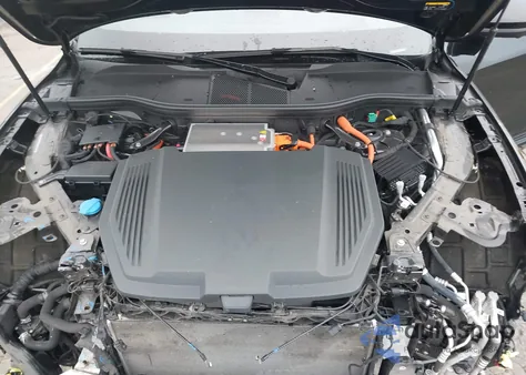 2022 Audi E-Tron Chronos Quattro from USA, damaged, VIN WA1VABGE4NB023528